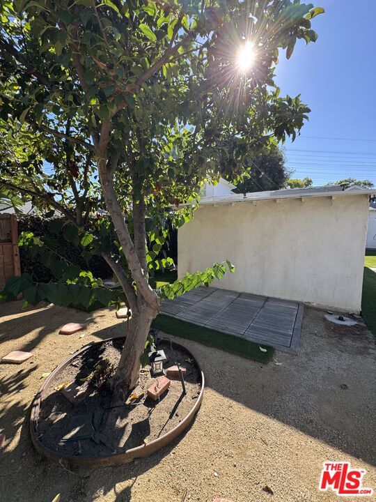 Building Photo - 446 N California St