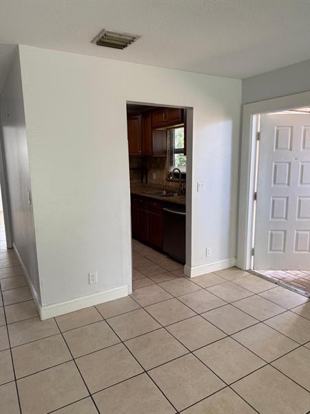 Building Photo - 1216 Periwinkle Pl