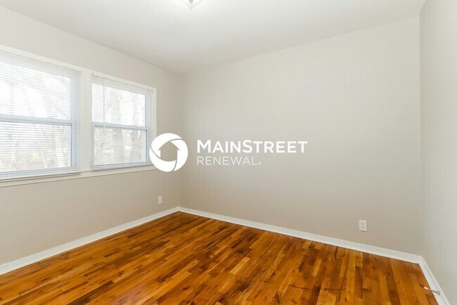 Building Photo - 3 Bedroom Pet-Friendly Home in Louisville,...