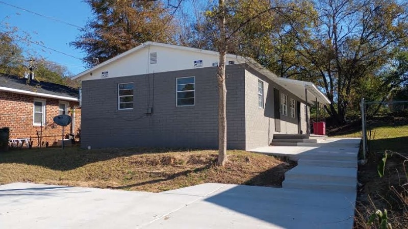 Primary Photo - 2410 Mason St