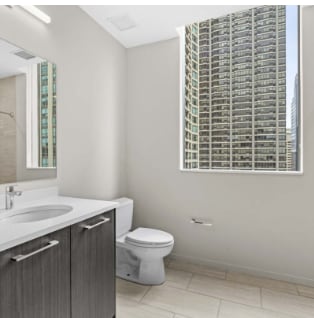 Building Photo - 12 E Huron St