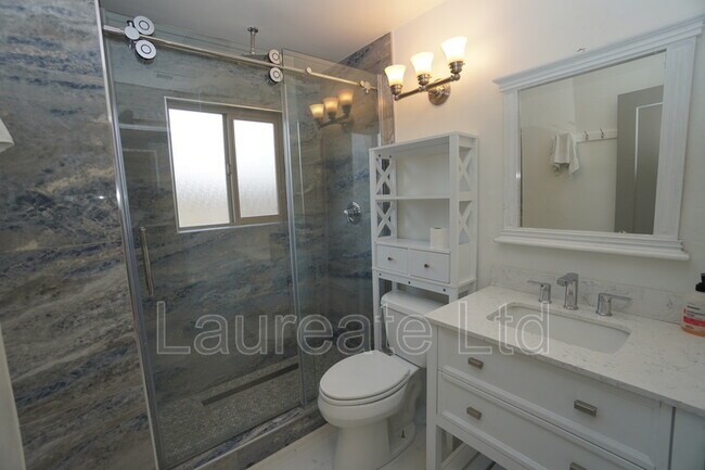 Building Photo - 5090 W 36th Ave