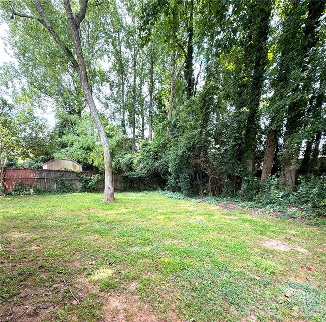 Building Photo - 137 Sleepy Hollow Rd