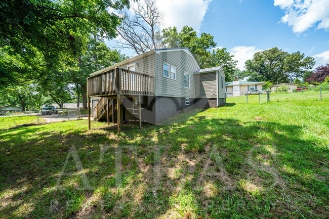 Building Photo - Charming 3-Bedroom Home in a Quiet, Convenient Neighborhood!