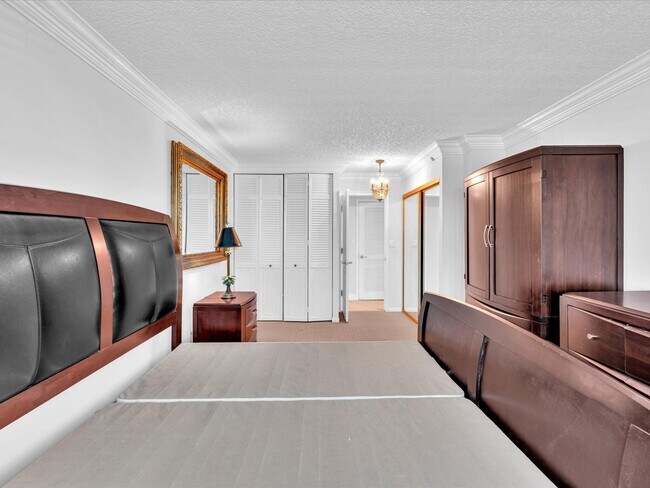 Building Photo - 3301 S Ocean Blvd