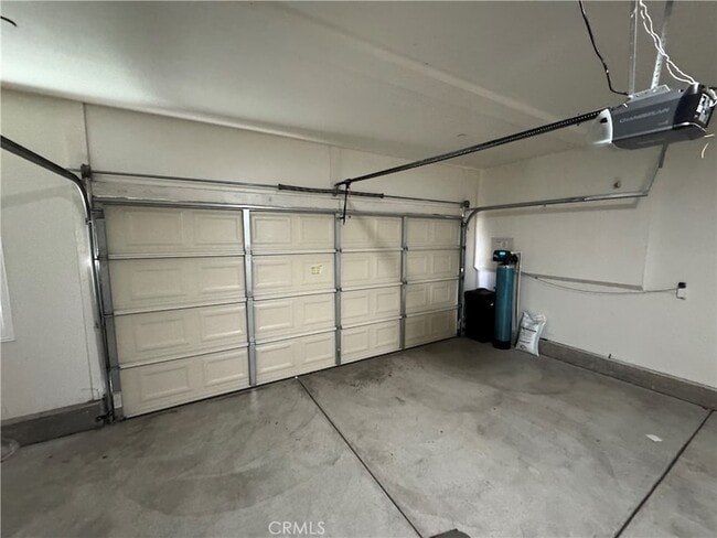 Building Photo - 501 Villa Way