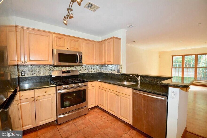 Building Photo - 4323 Runabout Ln