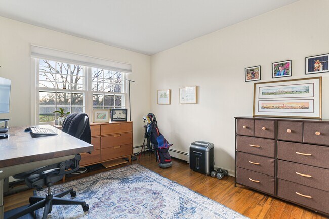 Building Photo - 38A Orchard St