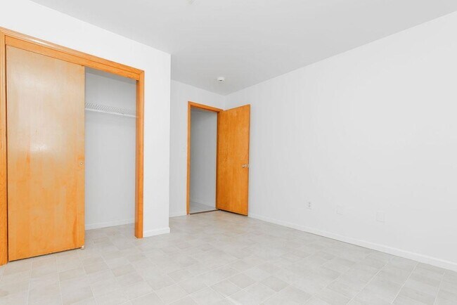 Building Photo - 235 75th St