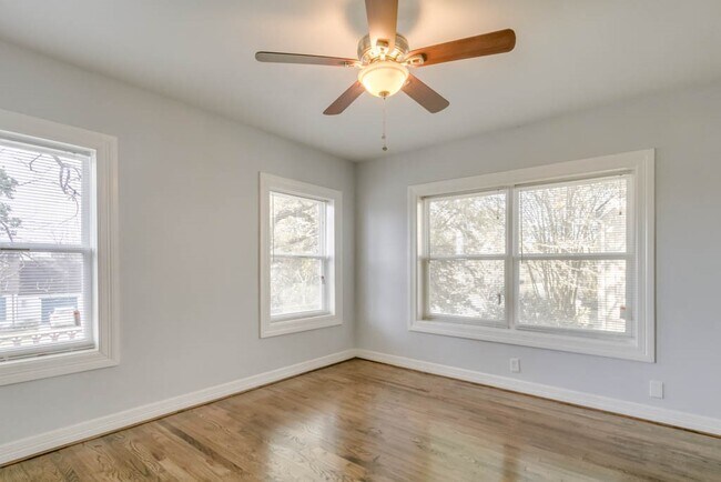 Building Photo - 3321 Charleston St