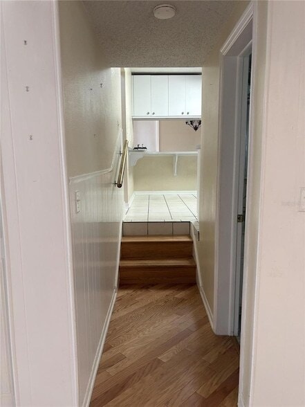 Building Photo - 1008 Lady Guinevere Dr