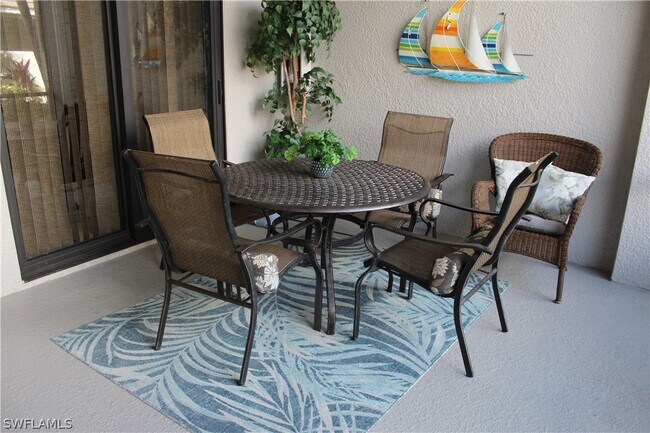 Building Photo - 10044 Siesta Bay Dr