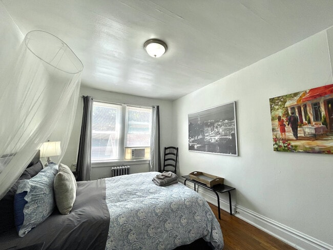 Building Photo - 6651 Berthold Ave