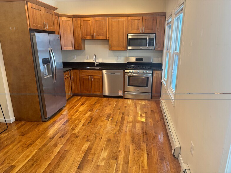 Building Photo - 81 Tremont St
