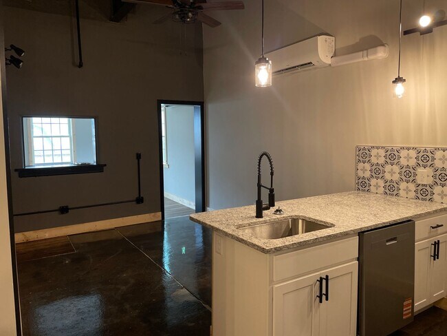 Building Photo - 2 Bed Apartment with parking - New Construction - Hanover, PA