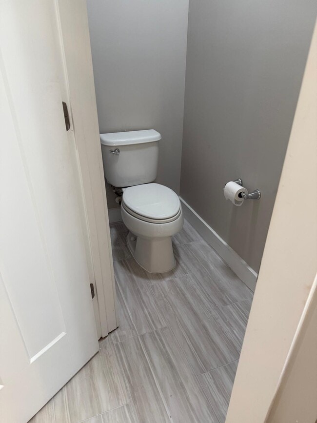 Building Photo - 349 Hague Dr