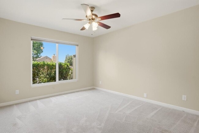 Building Photo - 8879 Hillery Dr