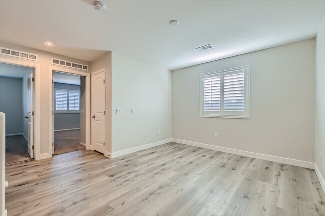Building Photo - Gorgeous 2019 Build Home with Beautifully Landscaped Backyard! (COMING SOON)