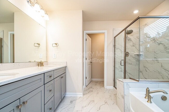 Building Photo - 1241 Citadel Ave