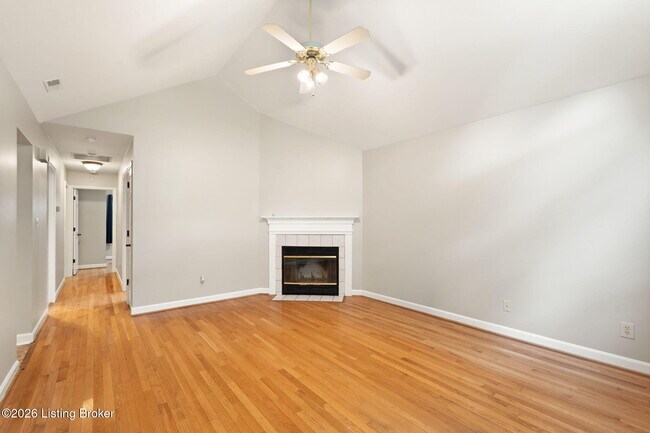 Building Photo - 609 Fenley Ave