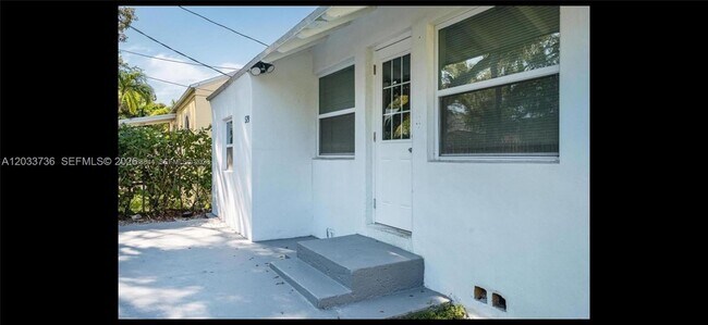 Building Photo - 529 NW 42nd St