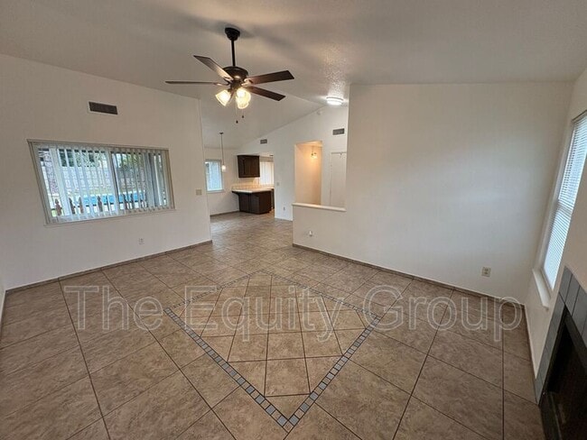 Building Photo - 1195 Santa Cruz Ave