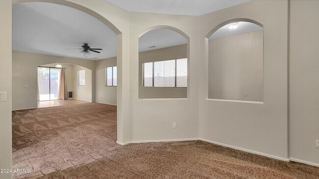 Building Photo - 18460 N 170th Ln