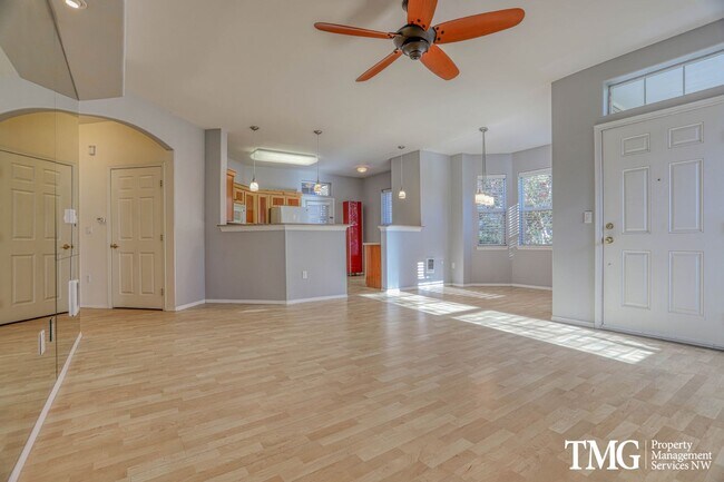 Building Photo - Spacious Ground-Level 2BD Condo with Garage & Resort-Style Amenities