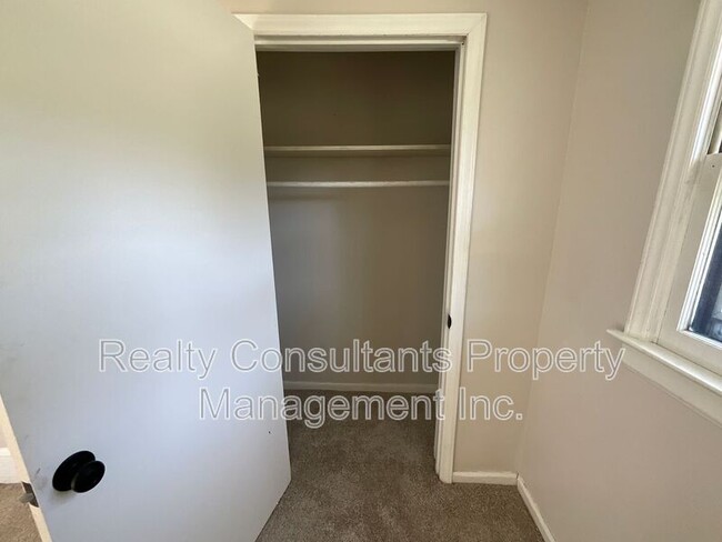 Building Photo - 508 Denny St