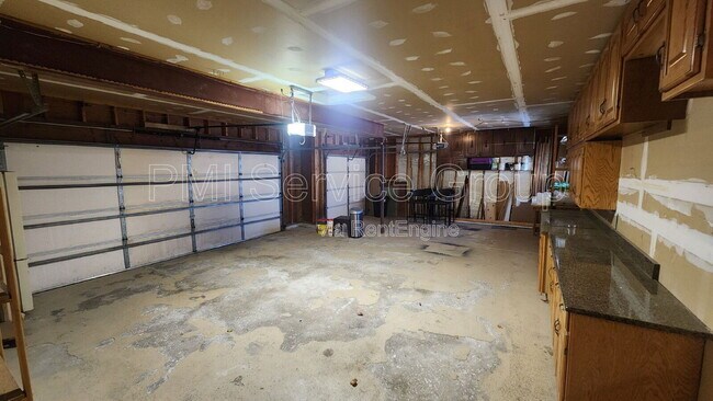 Building Photo - 1322 Foxford Ln