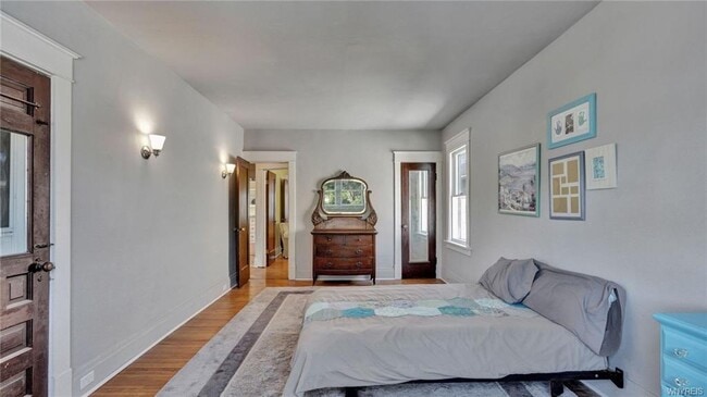 Building Photo - 59 Crestwood Ave