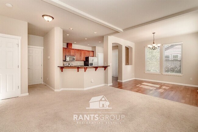 Building Photo - Gorgeous 2 Story Home! Located in Central Lacey!