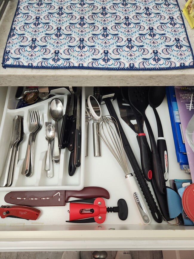 Building Photo - 1701 E Colter St