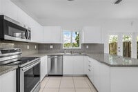 Building Photo - 942 SW 147th Ct