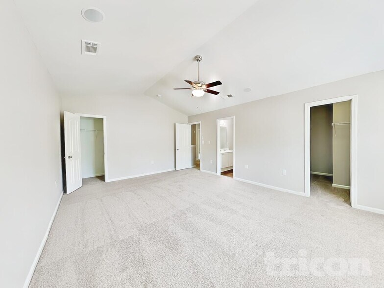 Building Photo - 5251 Grays Ridge Dr