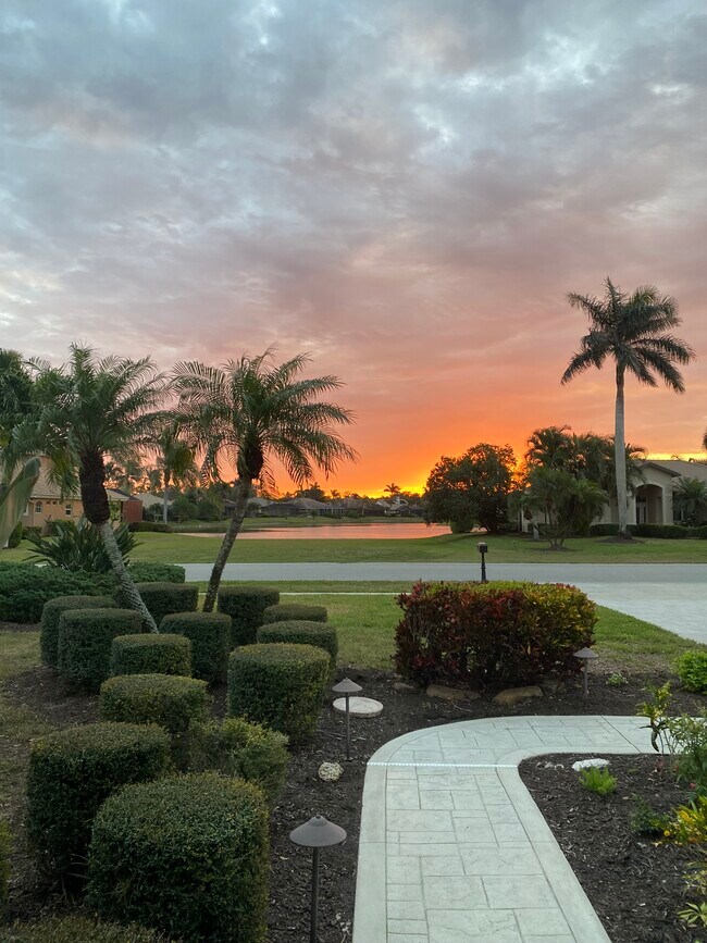 Building Photo - 8900 Lely Island Cir