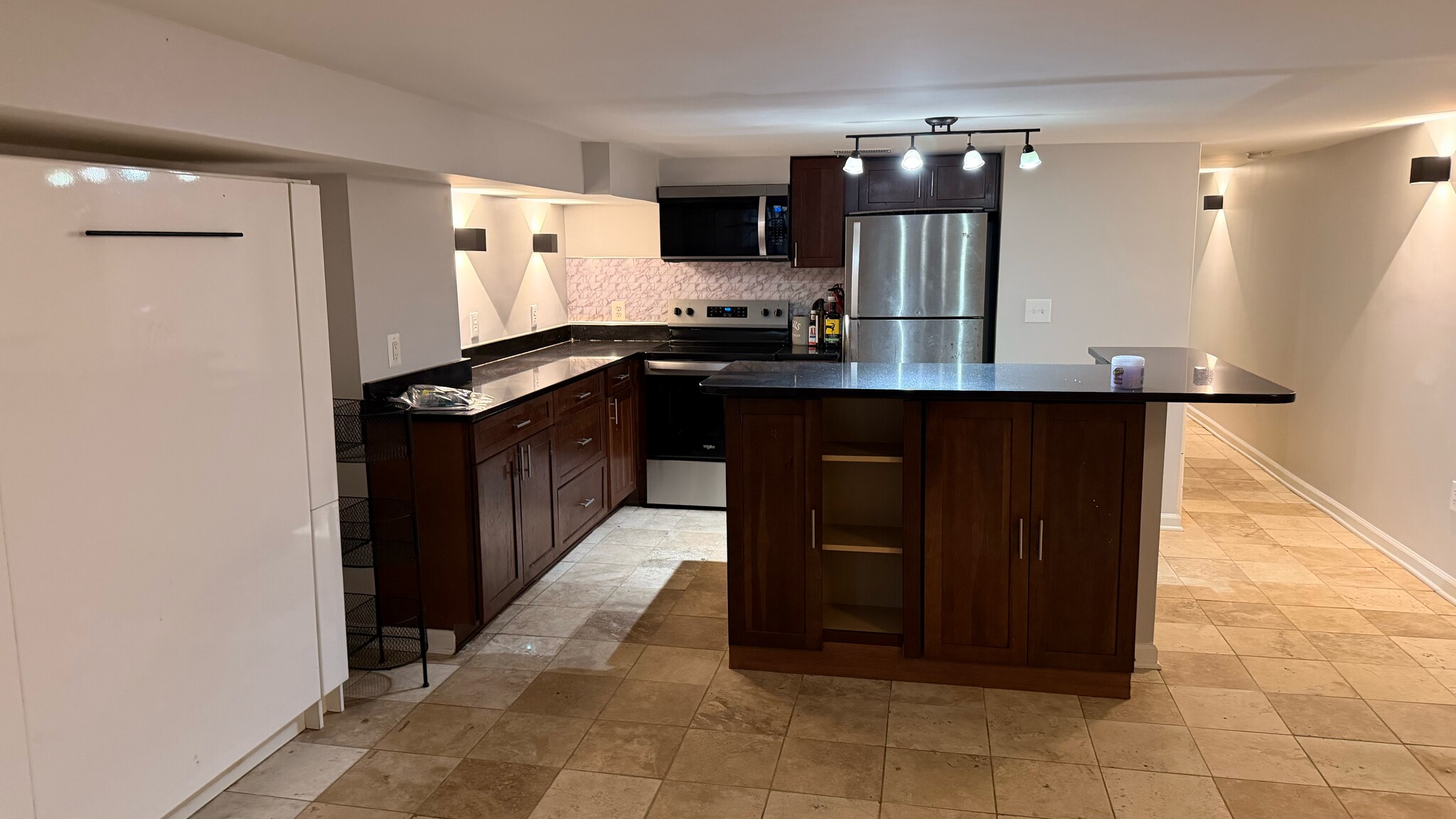 Building Photo - 1342 Park Rd NW