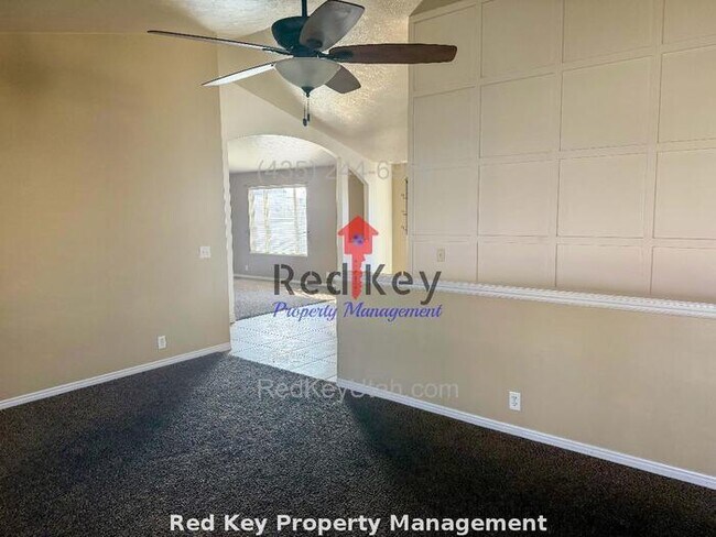 Building Photo - Cedarwood Rd. Single Family Home