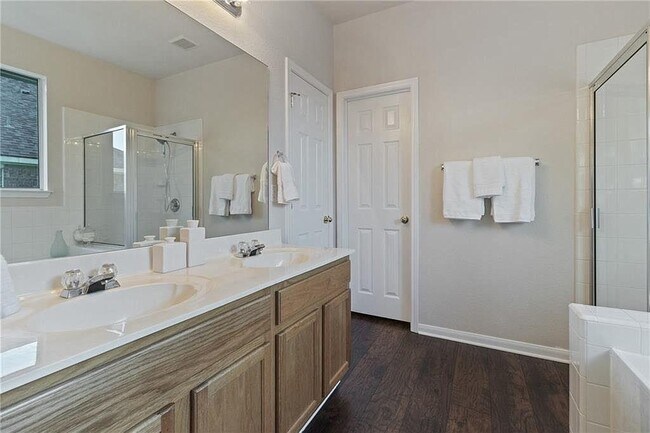 Building Photo - 5908 Taylorcrest Dr