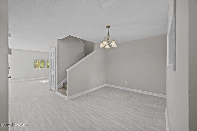 Building Photo - 125 Pirates Rd