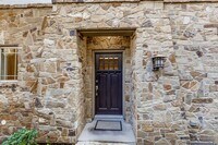 Building Photo - 5914 Hudson St