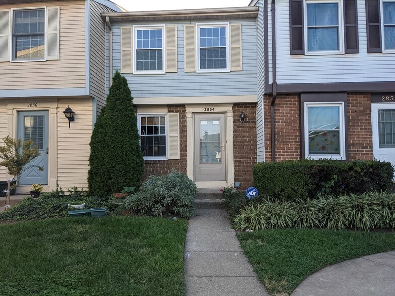 Front door - 2854 S Meade St