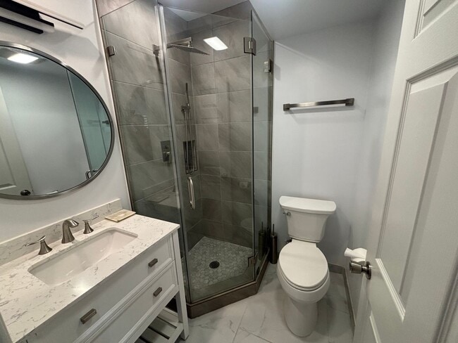 Building Photo - Remodeled 1-Bedroom ADU with All Utilities Included in Pacoima!