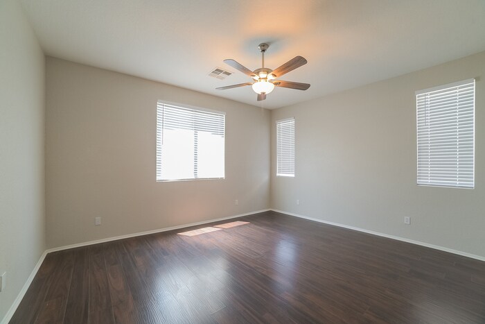 Building Photo - 4210 S Mariposa Dr