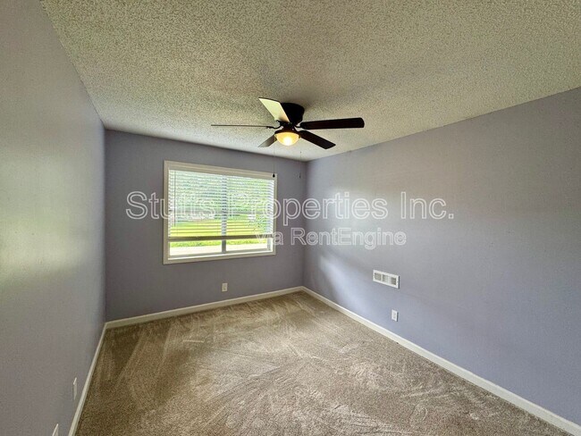 Building Photo - 237 County Rd 457