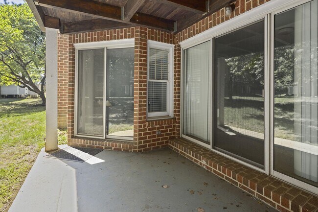 Building Photo - 3151 Covewood Ct