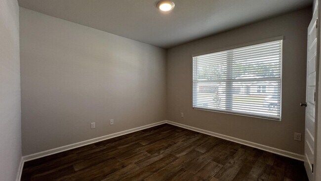 Building Photo - 11186 Elemis Dr