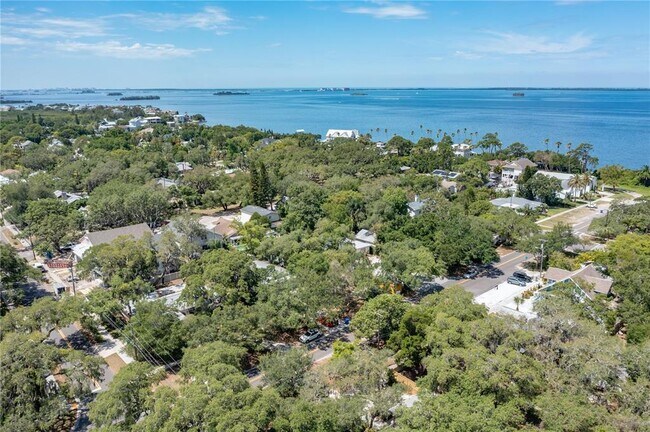 Building Photo - 513 Crystal Beach Ave