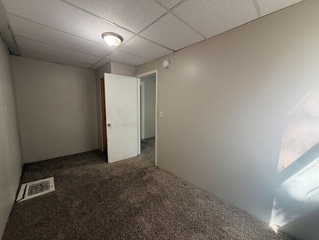 Building Photo - 848 15th St