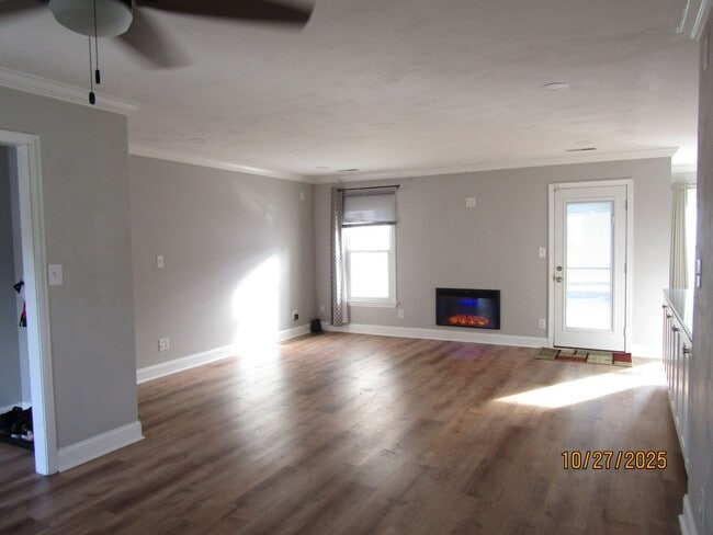 Building Photo - 1101 Warner Hall Dr